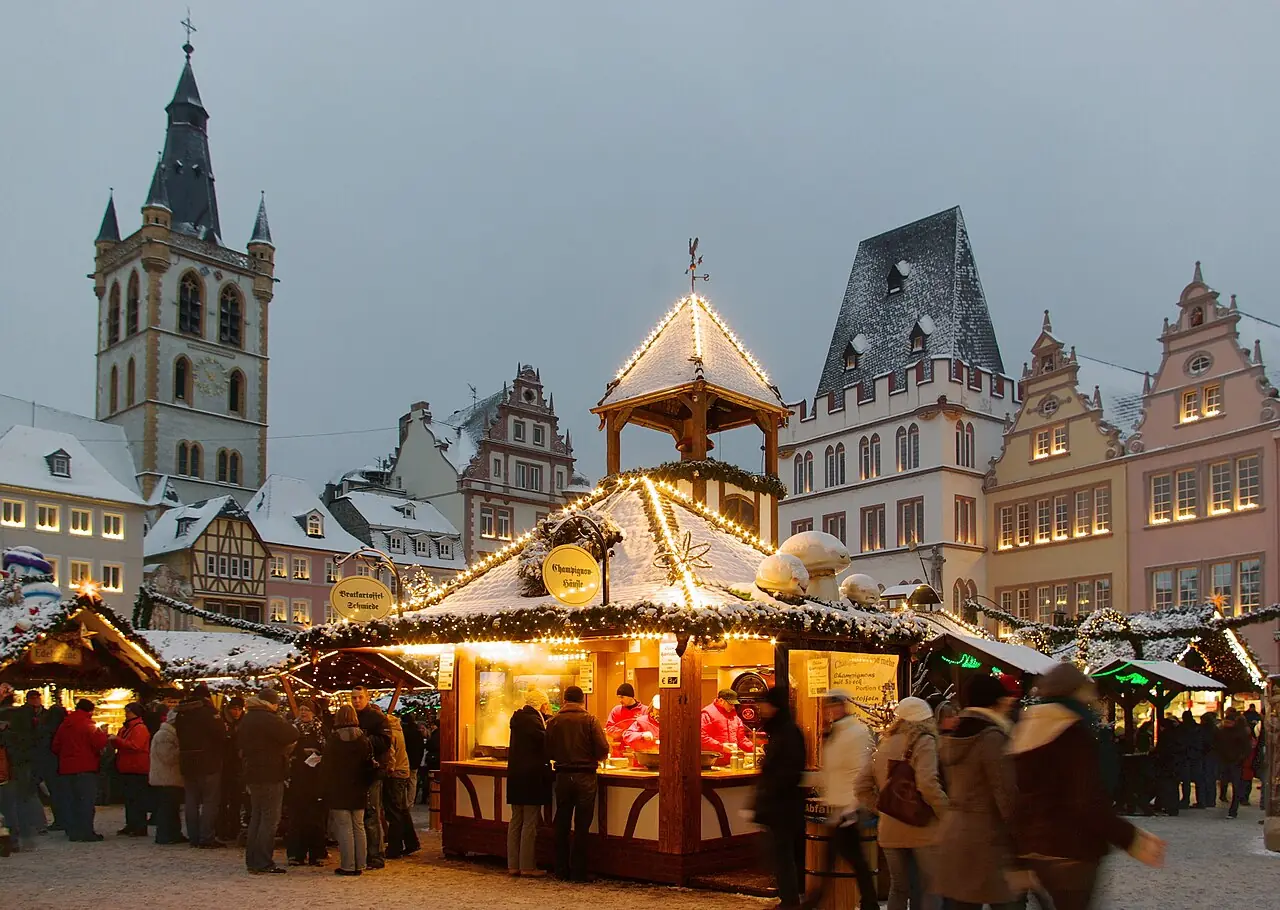 Julmarknaden på Hauptmarkt i Trier